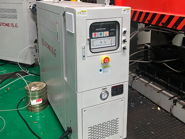 工业用电加热油炉2 工业用电加热油炉2