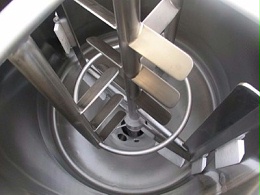 不锈钢反应釜壁上怎么清洗？3种方法可以一试「恒盛机械」