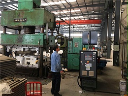 汽车隔热垫模具加温方式 推荐「恒盛」油温机