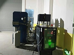 模温机的压力可以调节的么？恒盛压力可控模温机