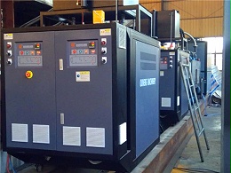 在SMC行业中使用油温机优势有哪些？「恒盛」解答