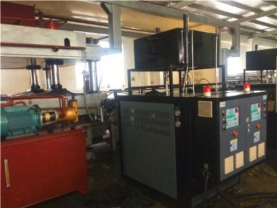 内饰件压板加热模温机 (13) 内饰件压板加热模温机 (13)