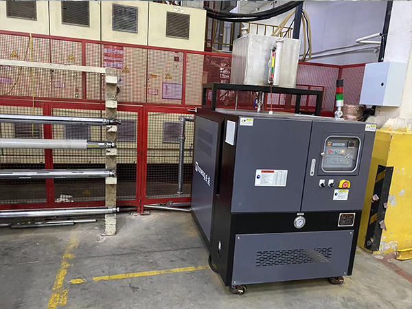 辊筒用高温油温机2 辊筒用高温油温机2