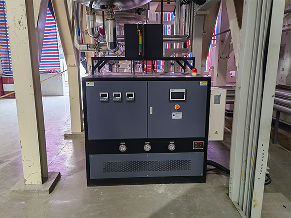 电加热导热油炉工作原理及特点 电加热导热油炉工作原理及特点