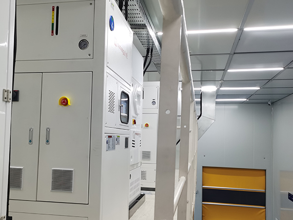 薄膜辊筒模温机2 薄膜辊筒模温机2