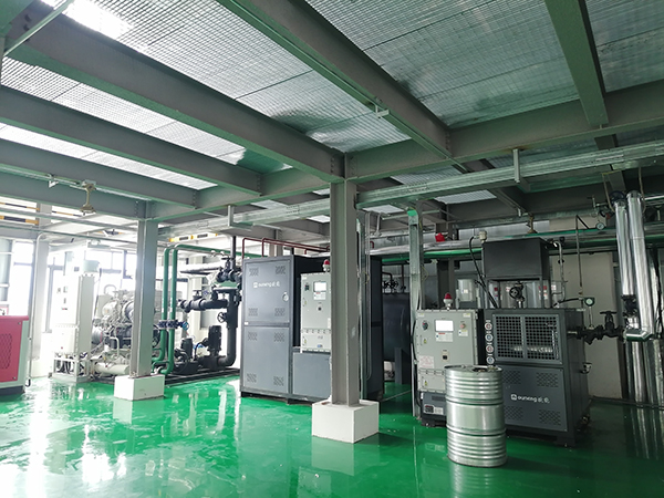 电加热导热油炉工作原理及特点，工业加热利器
